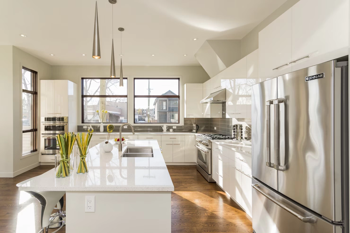 How to Choose the Perfect Custom Kitchen Cabinets for Your Style and Space