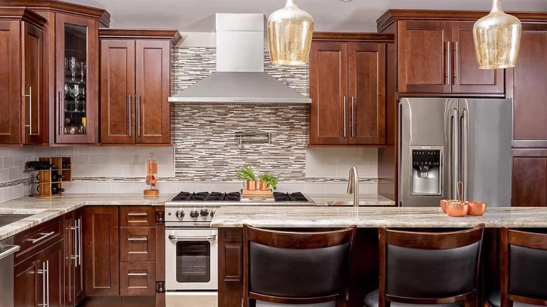 Fine cabinet door finishing details